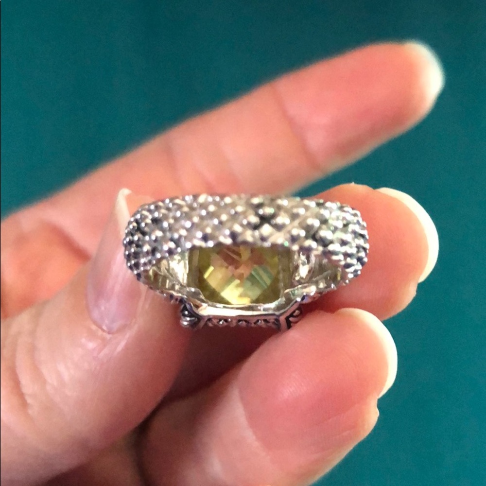 Gorgeous Ring! - image 3